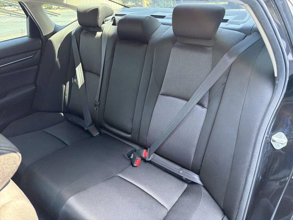 Used 2020 Honda Accord EX image 22
