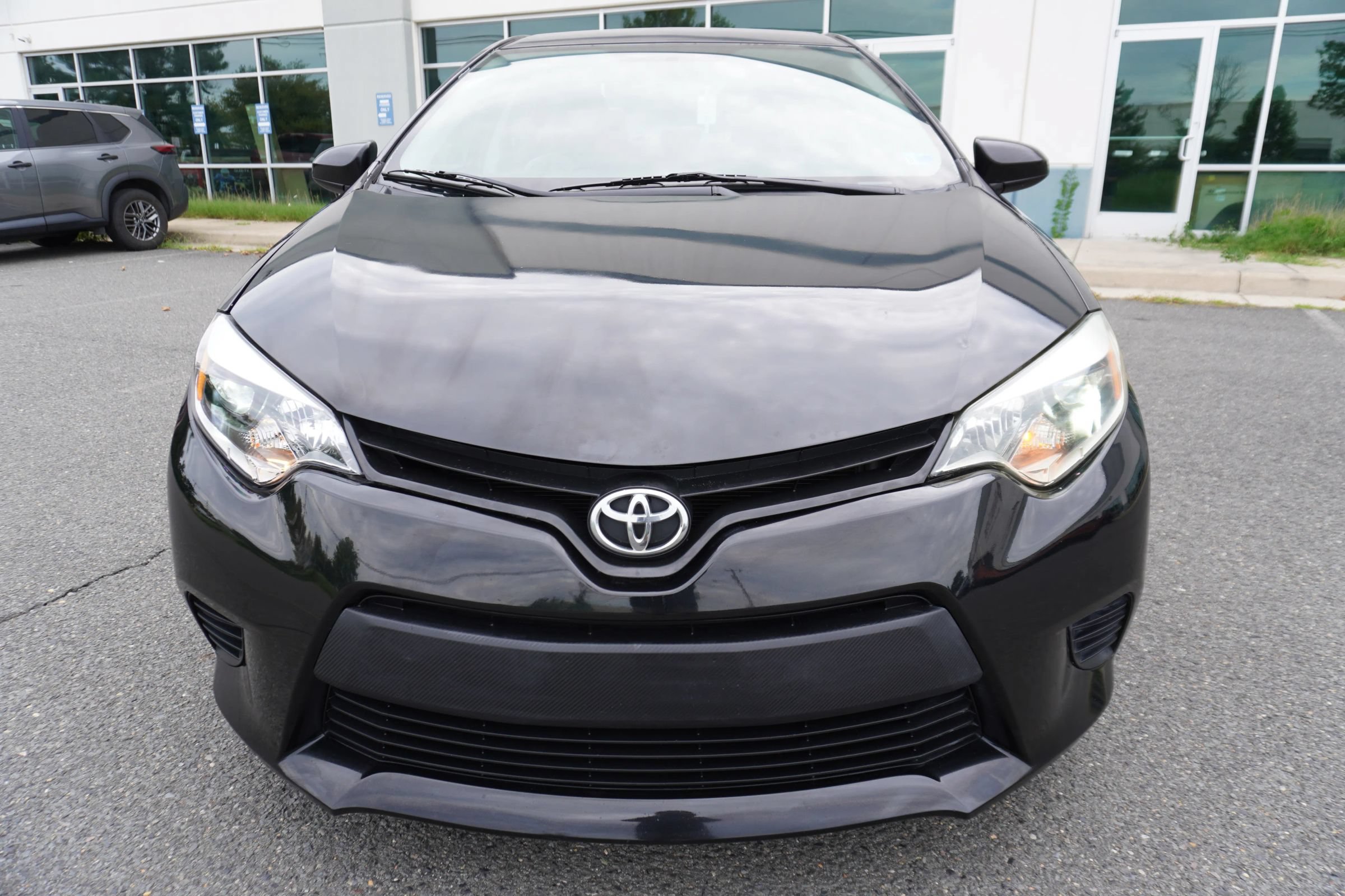 Used 2014 Toyota Corolla L FWD image 2