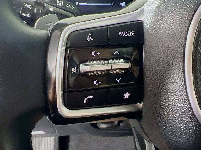 Used 2025 Kia Sorento EX AWD/4WD image 17