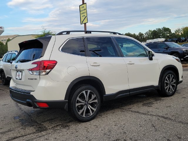 Certified 2024 Subaru Forester Limited AWD/4WD image 7