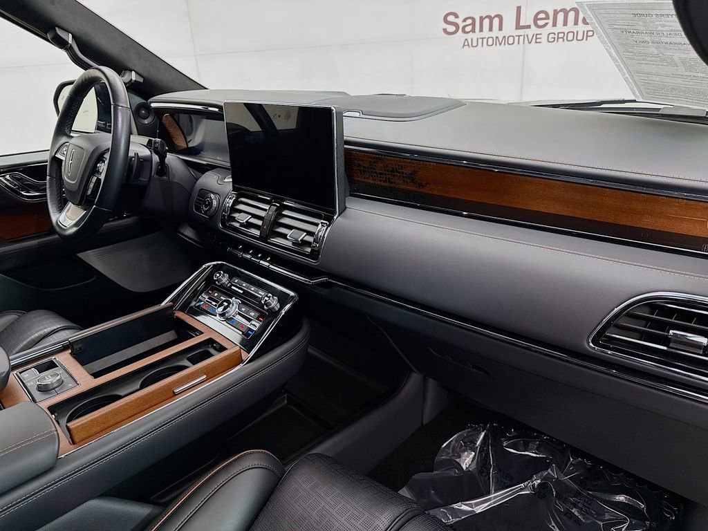 Used 2024 Lincoln Navigator L Black Label image 32