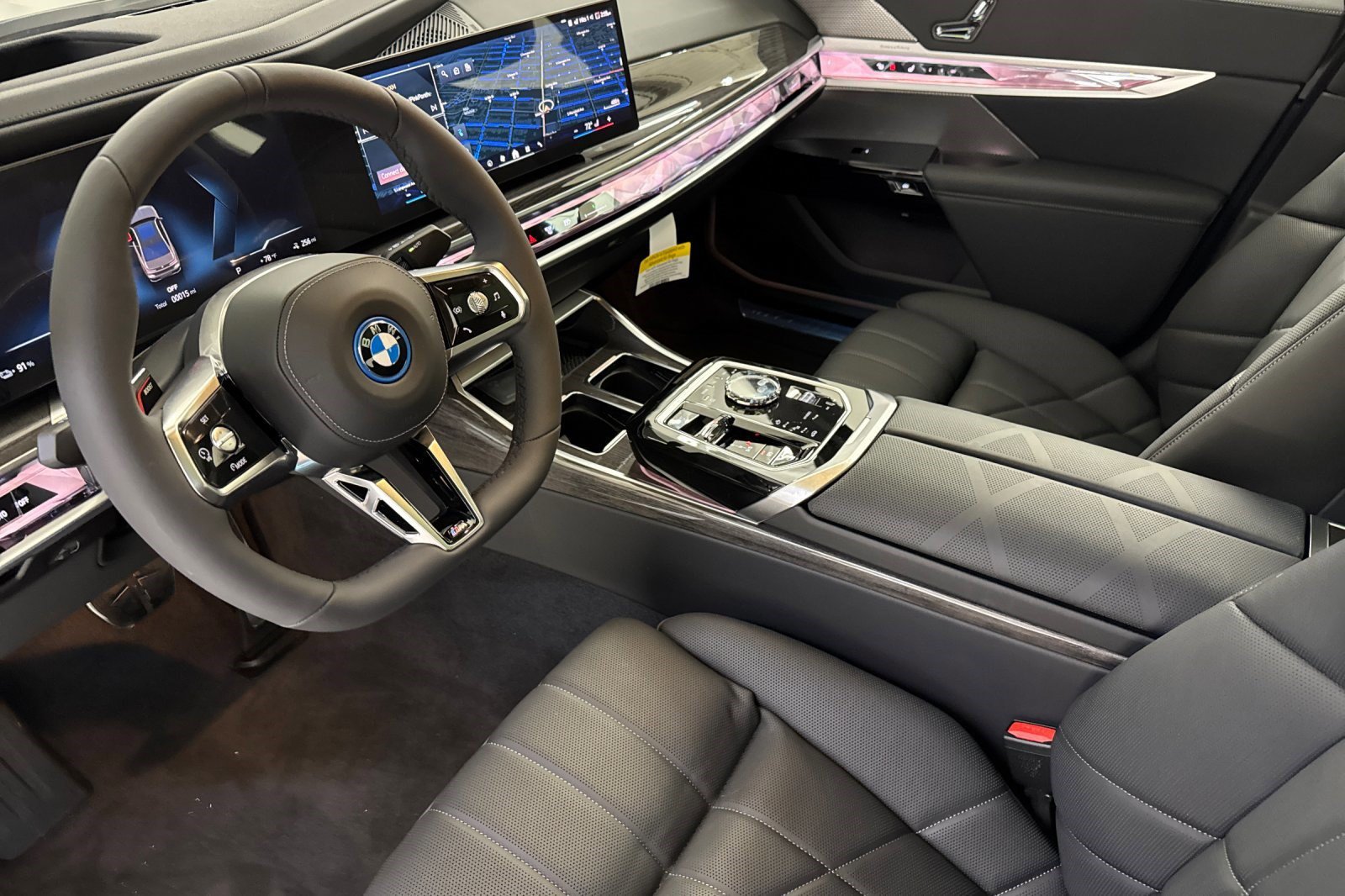 Used 2026 BMW i7 xDrive60 w/ M Sport Package RWD image 4