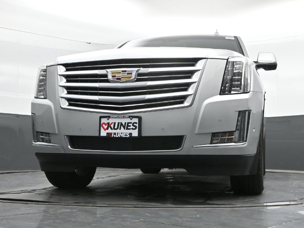 Used 2018 Cadillac Escalade Platinum AWD/4WD image 47