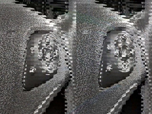 Used 2016 Chevrolet Impala LT w/ Convenience Package image 33