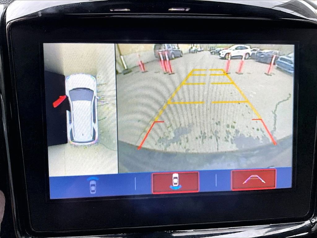 Used 2018 Chevrolet Traverse LT AWD/4WD image 19