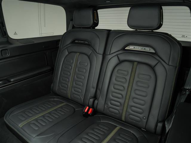 Used 2023 Rivian R1S Adventure AWD/4WD image 20
