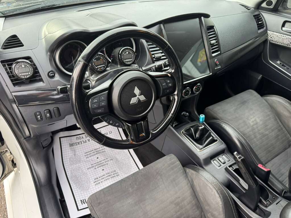 Used 2012 Mitsubishi Lancer Evolution GSR image 9