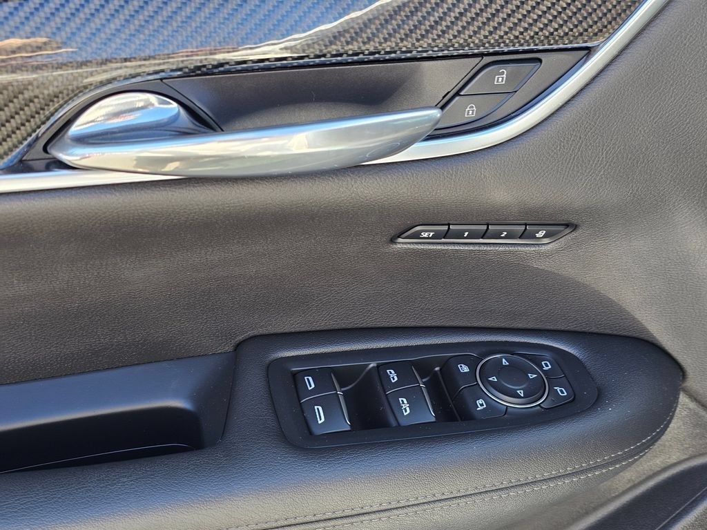 Used 2022 Cadillac XT6 Sport AWD/4WD image 37