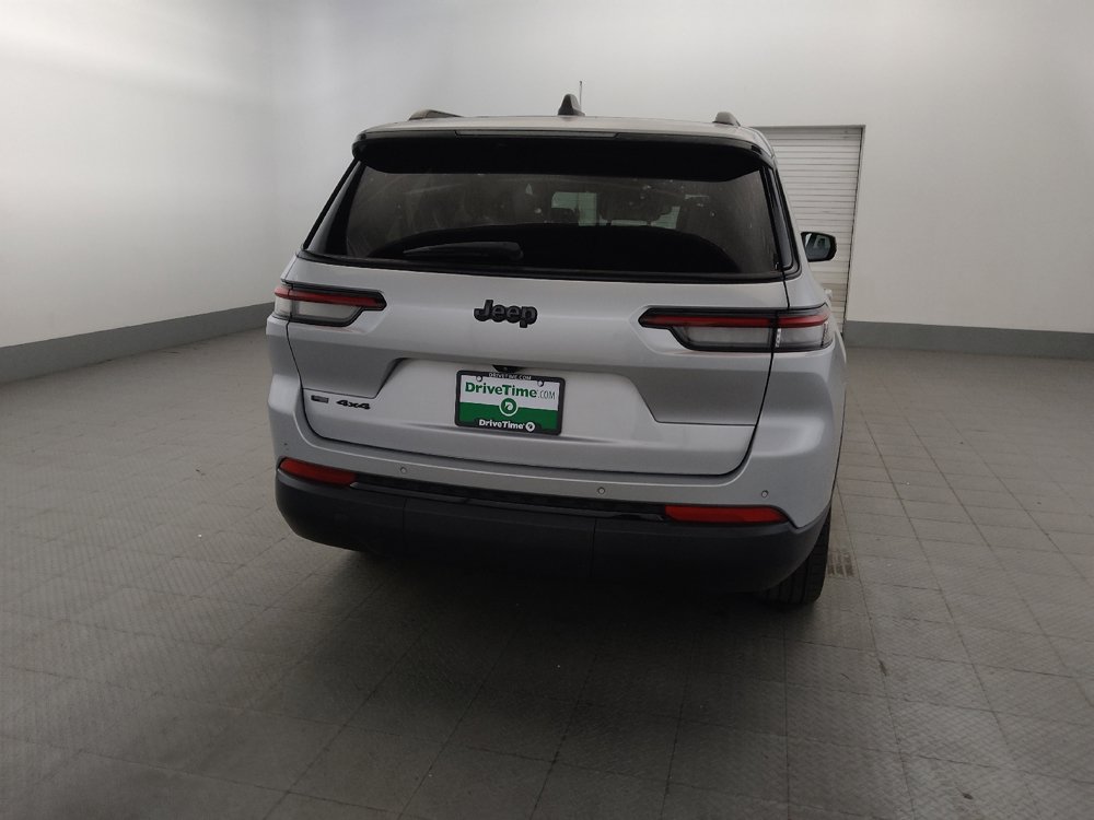 Used 2023 Jeep Grand Cherokee L Laredo AWD/4WD image 7