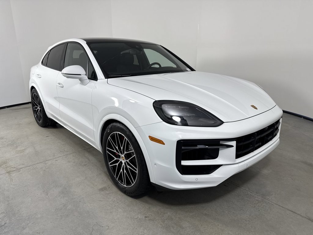 Certified 2025 Porsche Cayenne S AWD/4WD image 9
