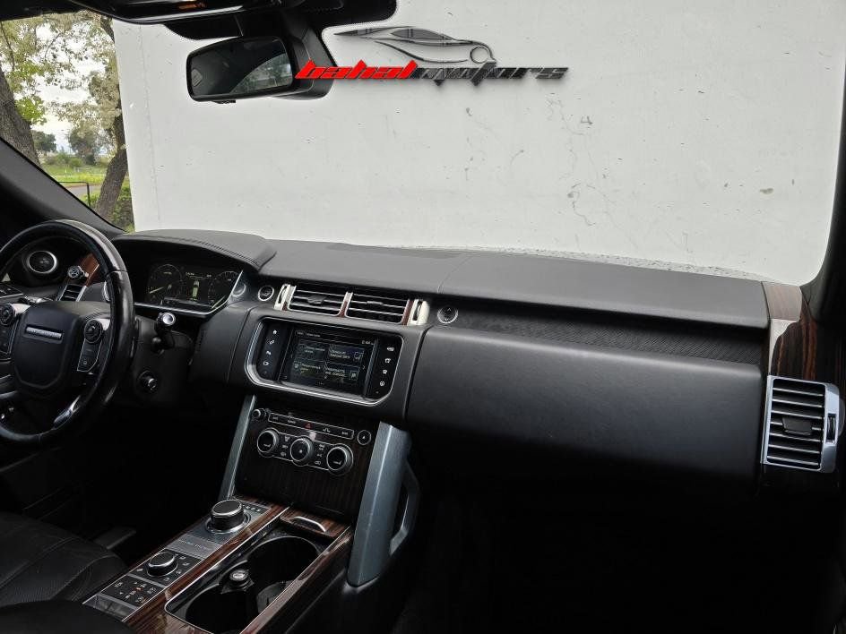 Used 2016 Land Rover Range Rover HSE image 19