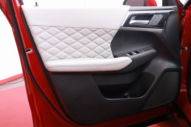 Used 2024 Mitsubishi Outlander SEL image 20
