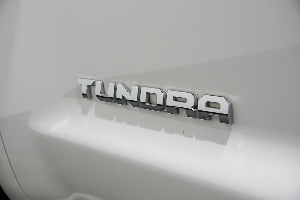 Used 2016 Toyota Tundra SR5 w/ SR5 Upgrade Package RWD image 9