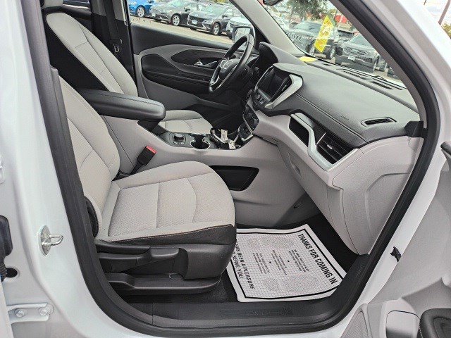 Used 2023 GMC Terrain SLE w/ Driver Convenience Package image 18