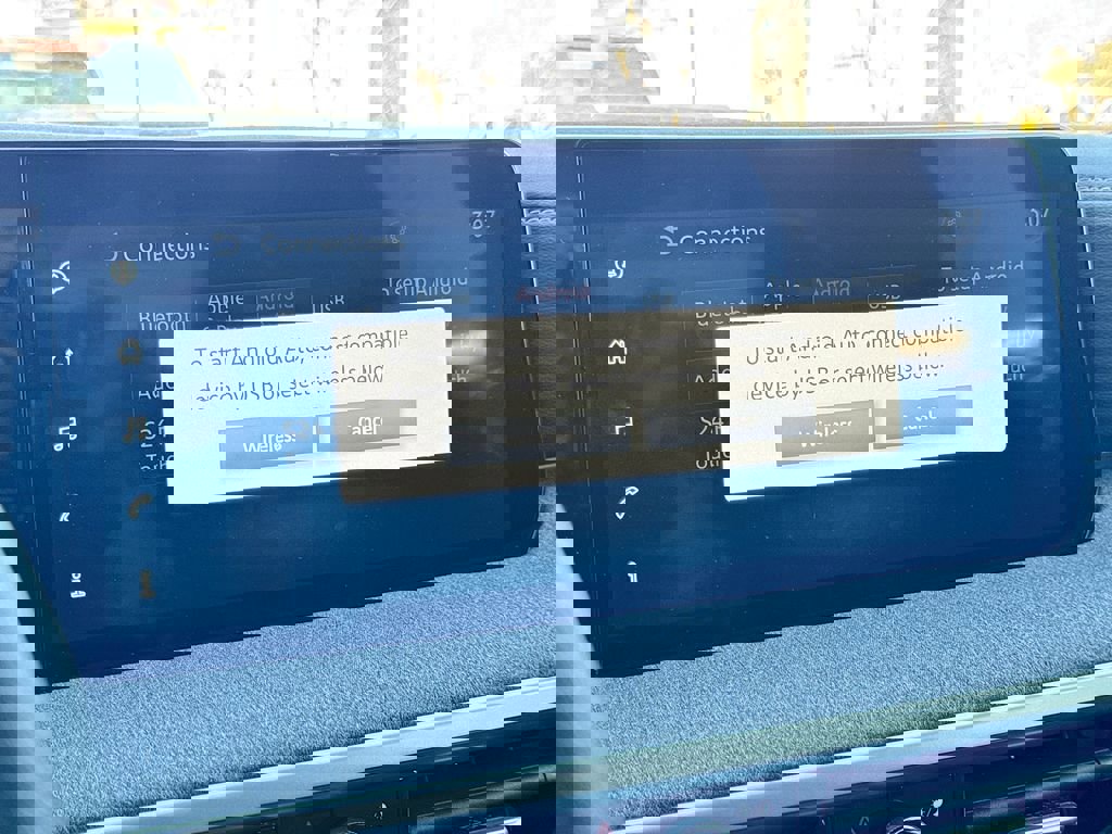 Used 2025 Nissan Kicks SV image 26