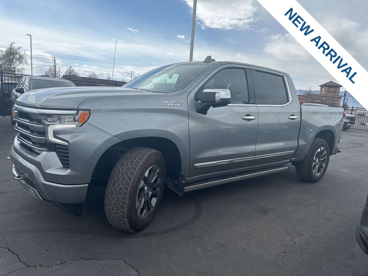 Used 2025 Chevrolet Silverado 1500 High Country w/ Technology Package AWD/4WD image 4