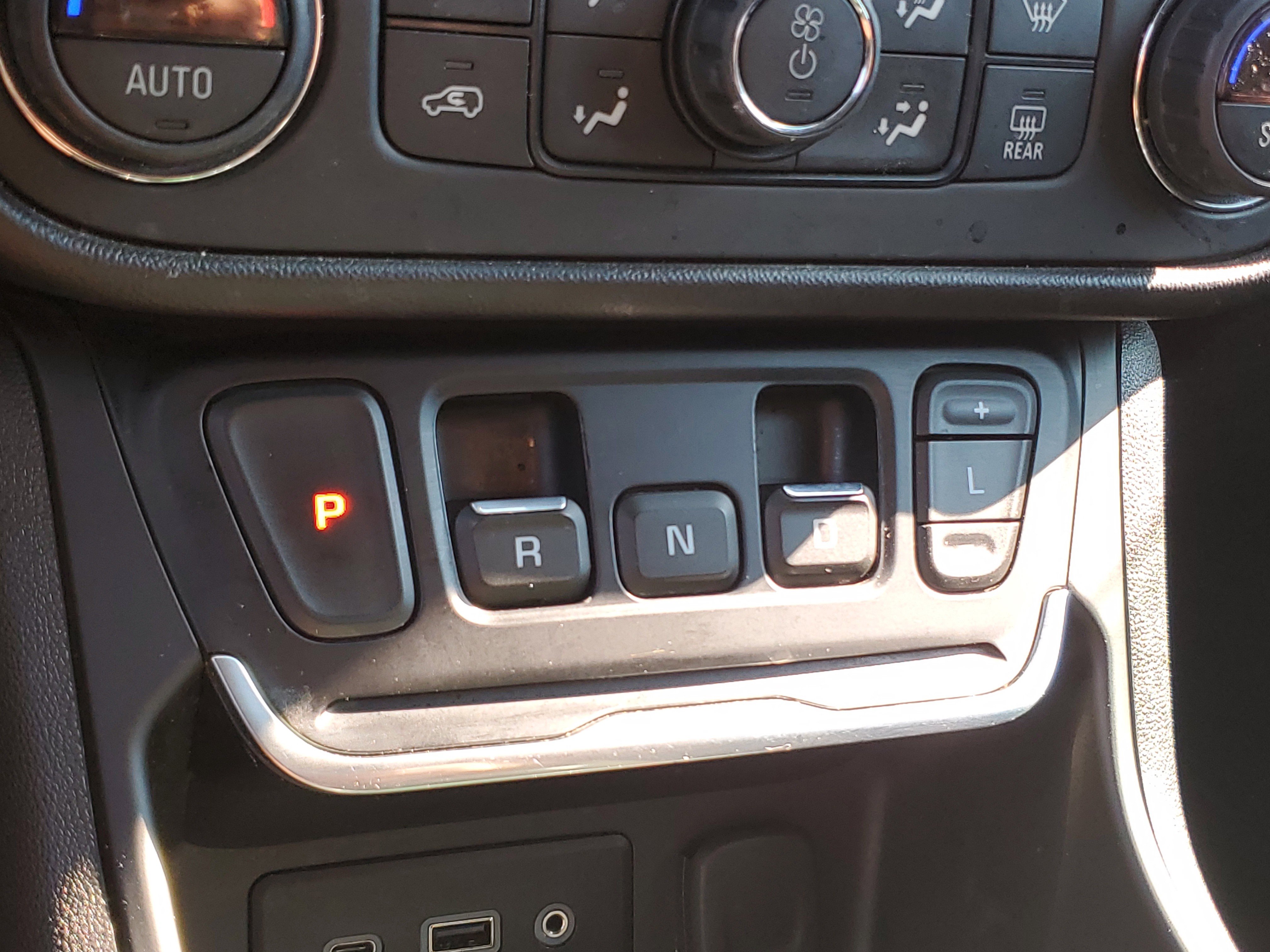 Used 2020 GMC Terrain SLE w/ Driver Convenience Package image 20