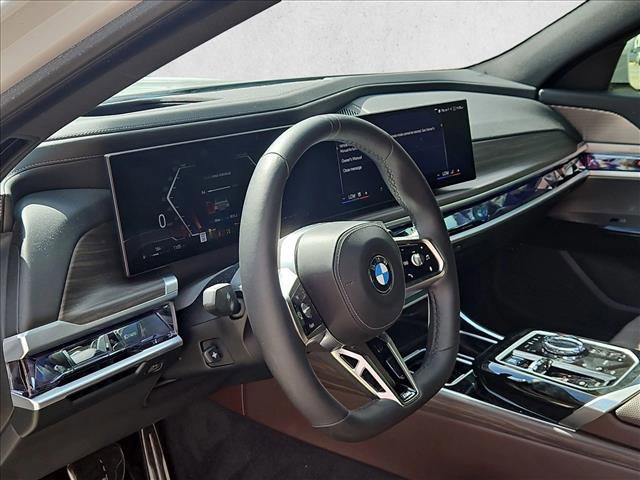 Certified 2024 BMW 760i xDrive AWD/4WD image 10