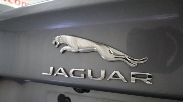 Used 2020 Jaguar XE S AWD/4WD image 25