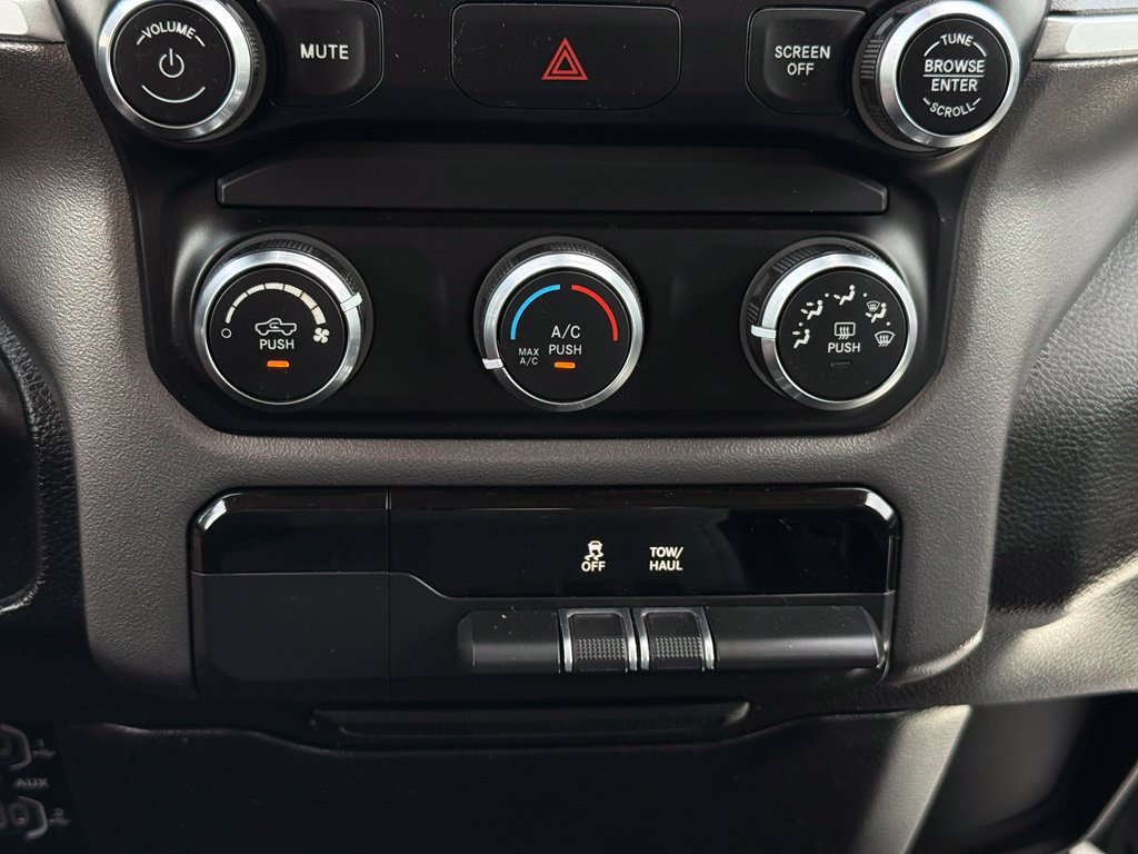 Used 2020 RAM 1500 Big Horn AWD/4WD image 44