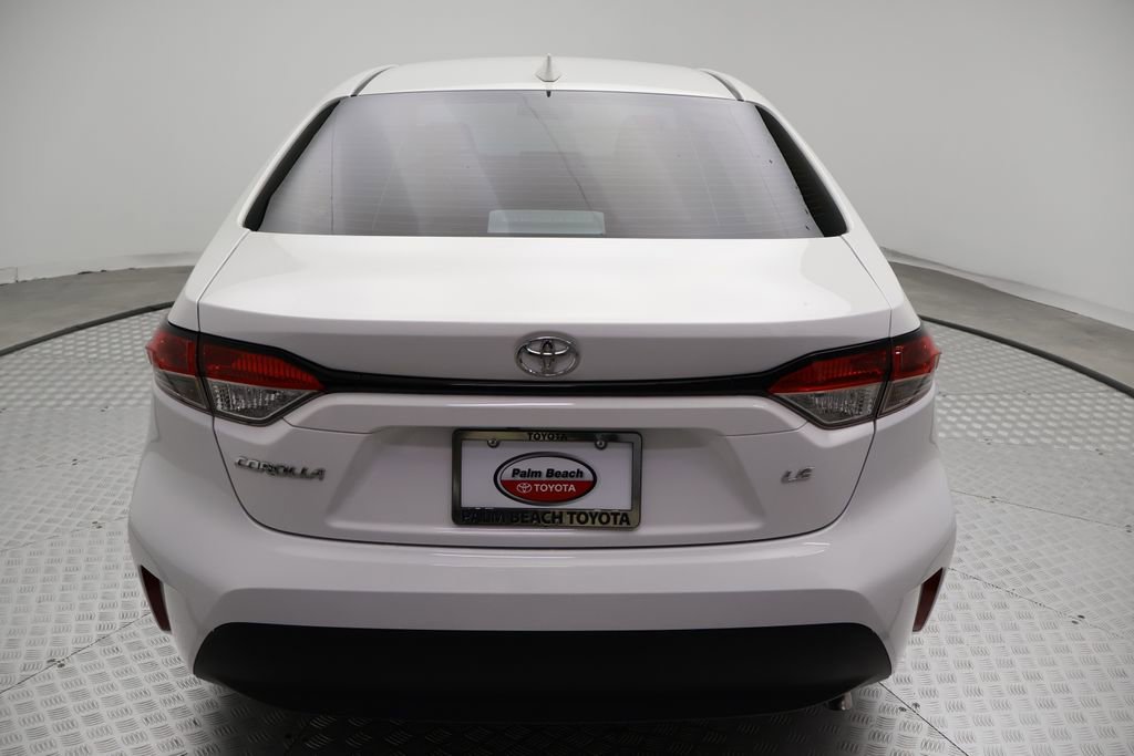 Certified 2025 Toyota Corolla LE image 10