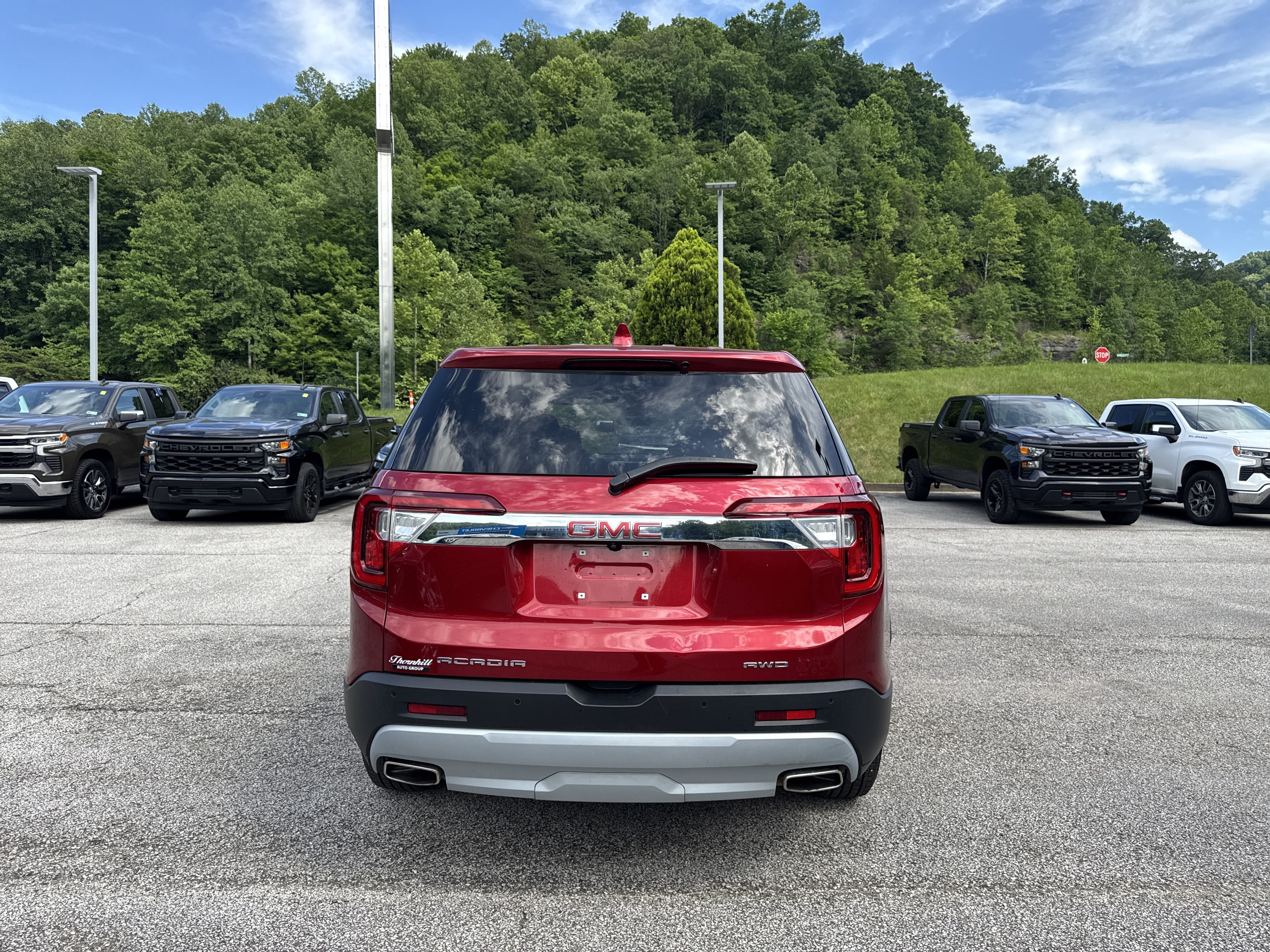 Certified 2023 GMC Acadia SLE AWD/4WD image 7