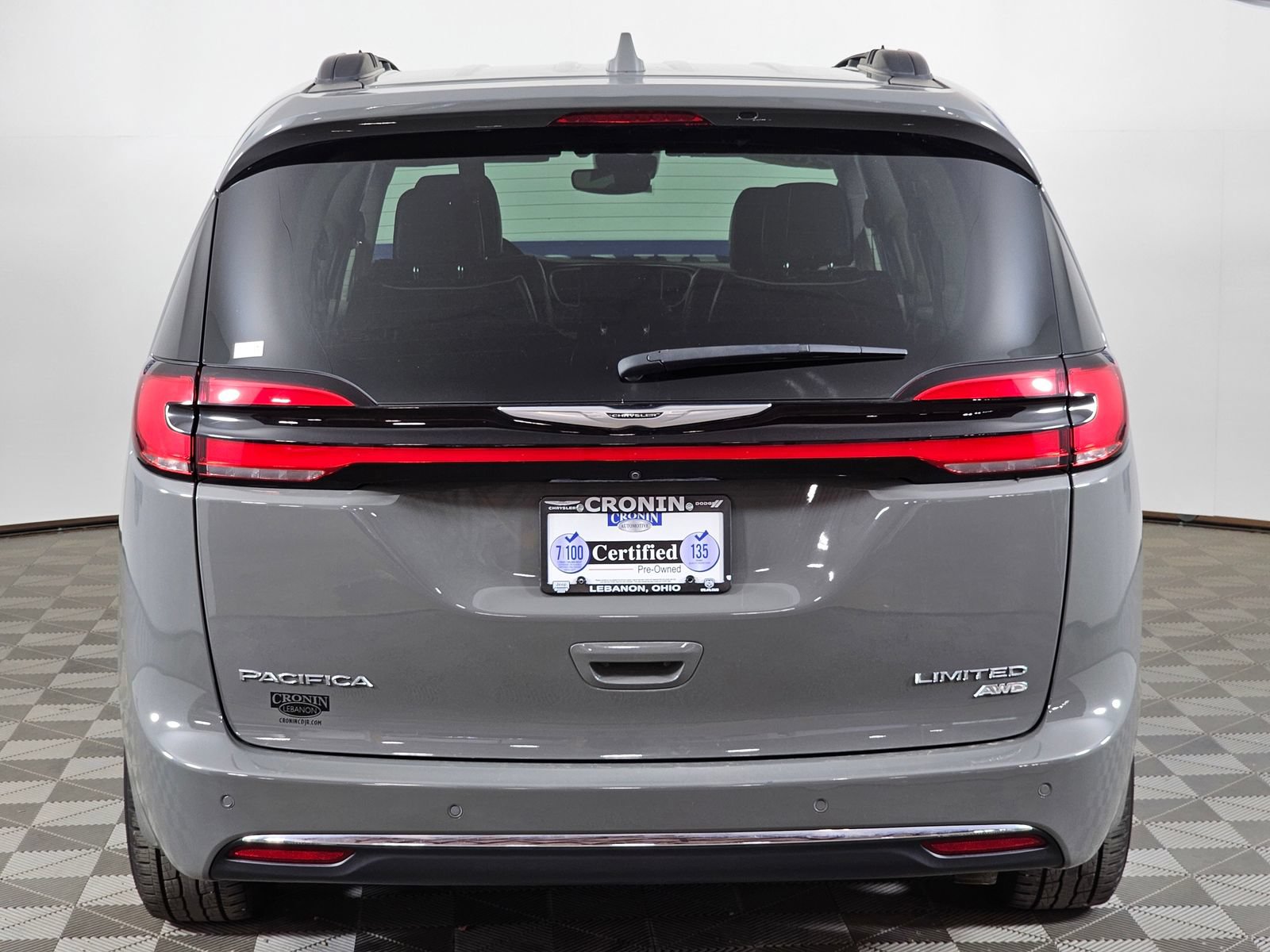Used 2022 Chrysler Pacifica Limited AWD/4WD image 33