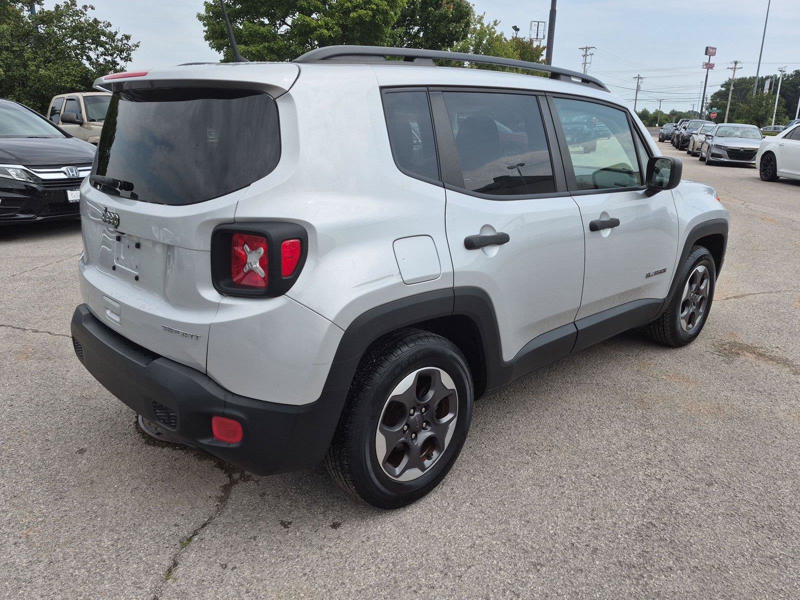 Used 2018 Jeep Renegade Sport w/ Power & Air Group FWD image 5