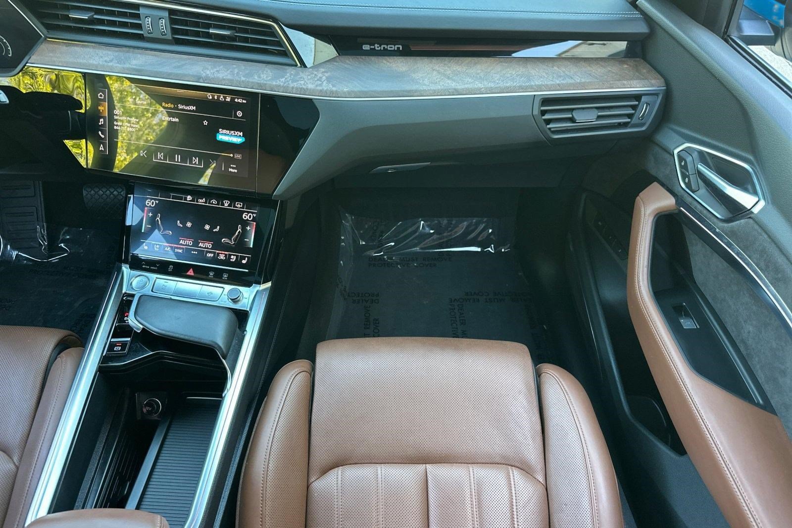 Used 2019 Audi e-tron Prestige AWD/4WD image 30