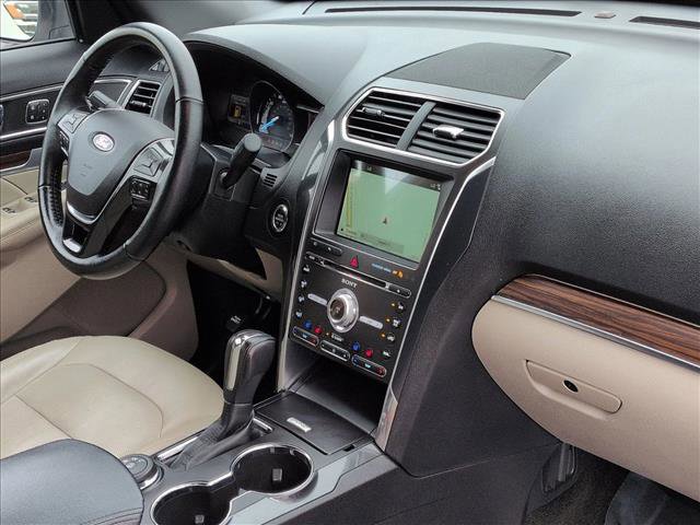 Used 2018 Ford Explorer Limited image 23