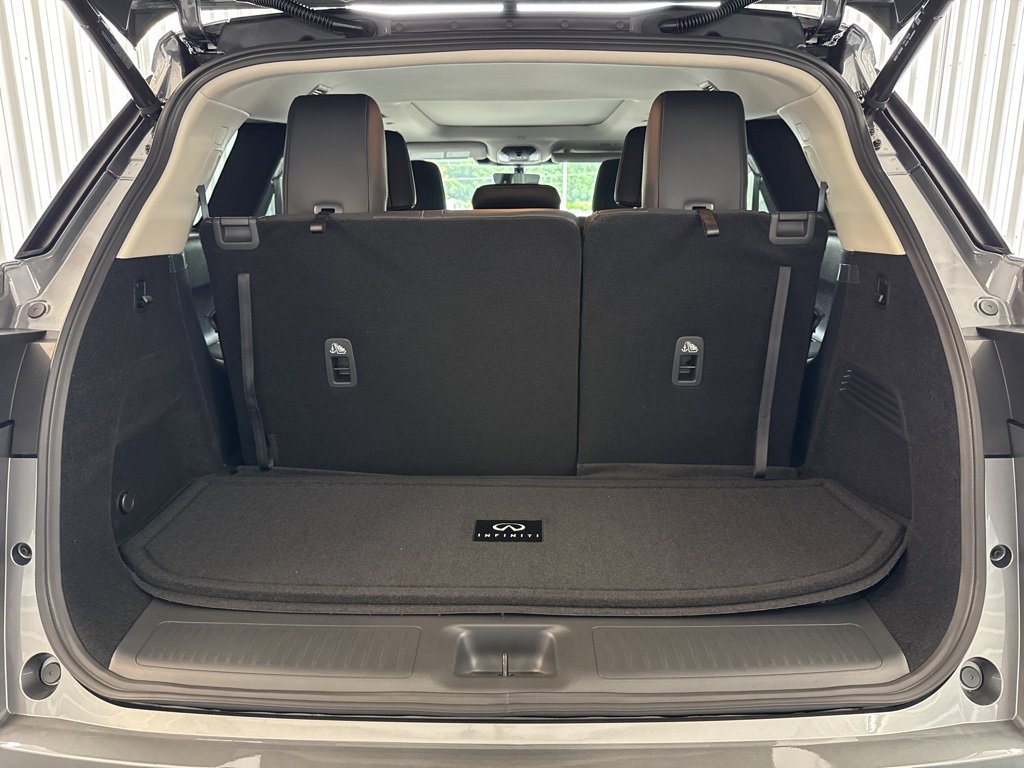 New 2026 INFINITI QX60 Luxe w/ Family Package image 39