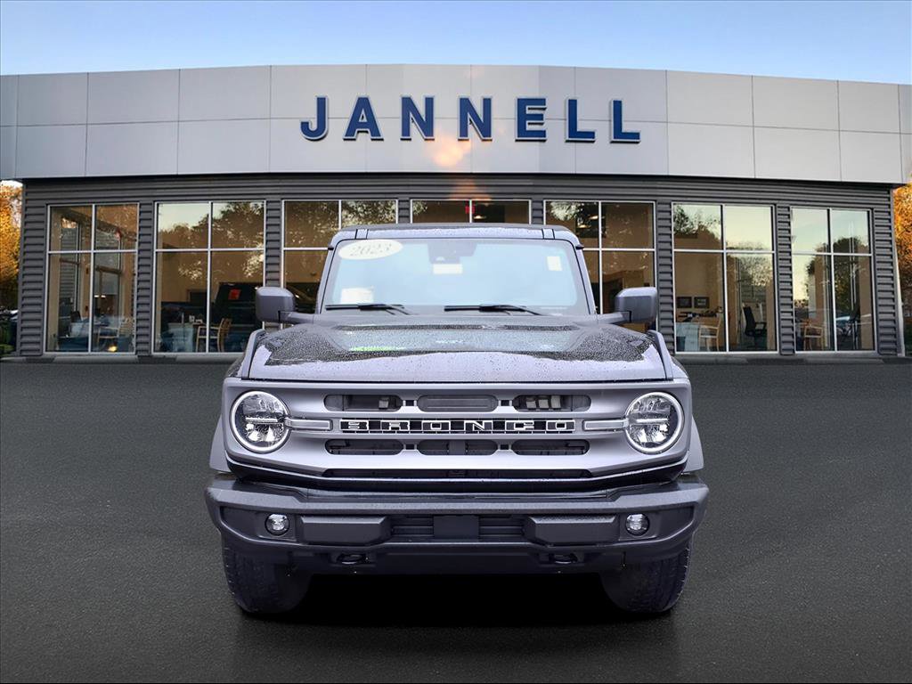 Used 2023 Ford Bronco Big Bend image 2