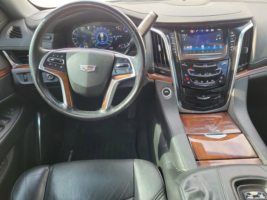 Used 2017 Cadillac Escalade ESV Premium Luxury image 28
