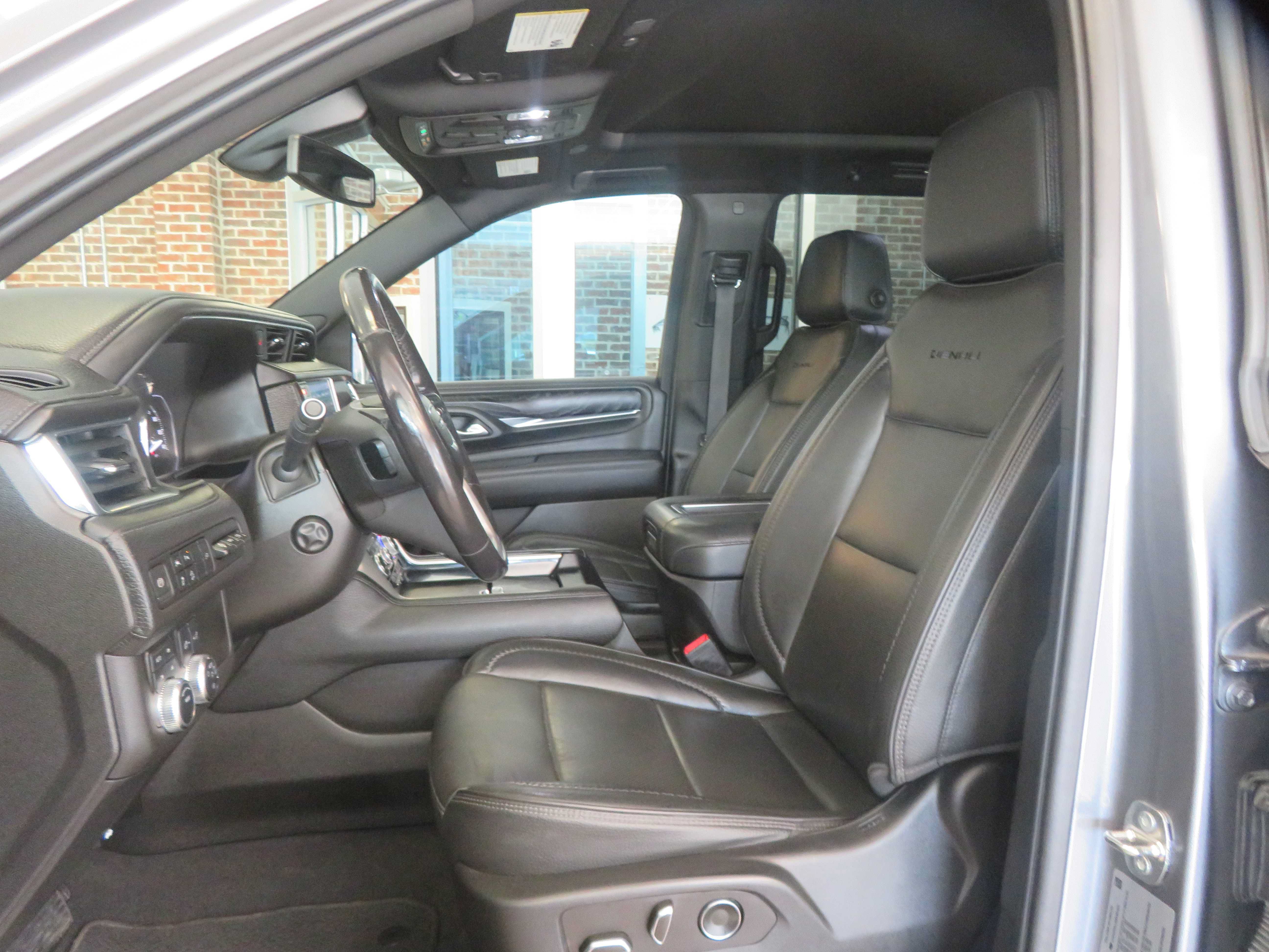 Used 2021 GMC Yukon Denali AWD/4WD image 15