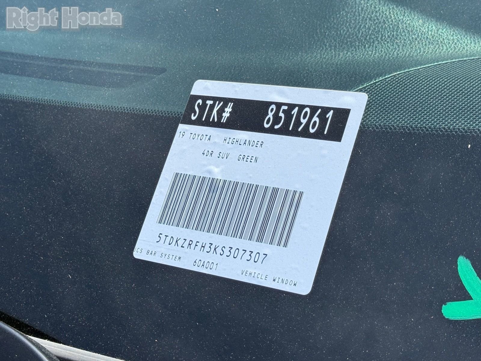 Used 2019 Toyota Highlander XLE FWD image 36
