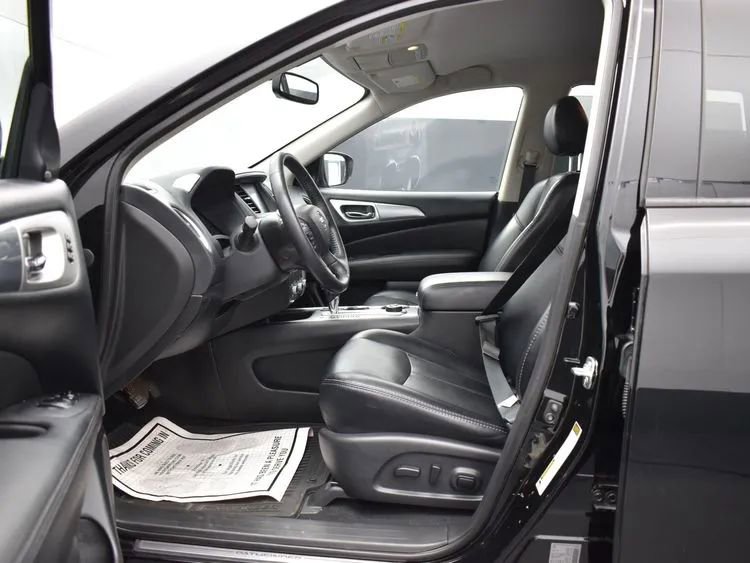 Used 2020 Nissan Pathfinder SL image 14