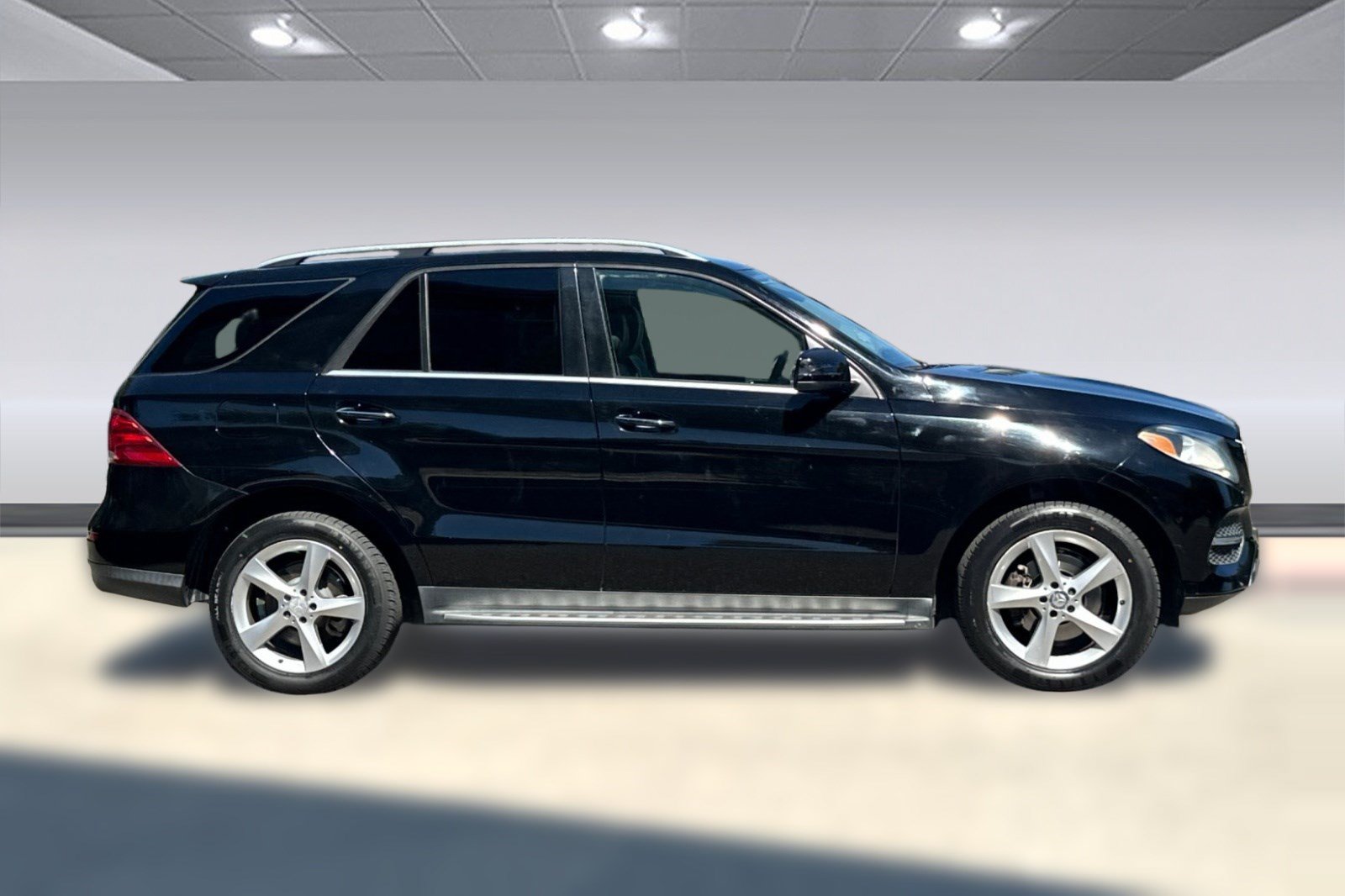 Used 2016 Mercedes-Benz GLE 350 image 7