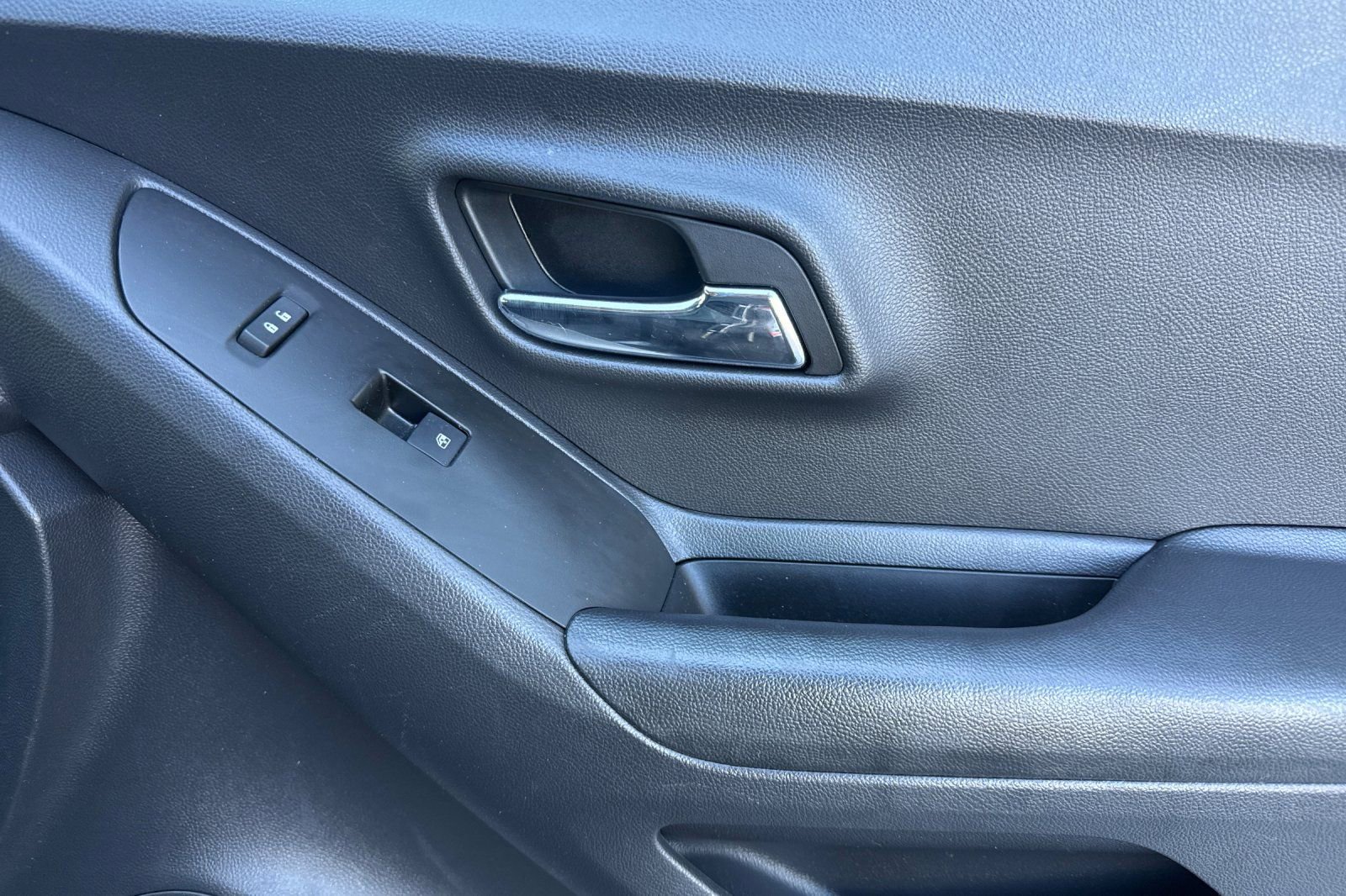 Used 2021 Chevrolet Trax LT w/ Driver Confidence Package image 22