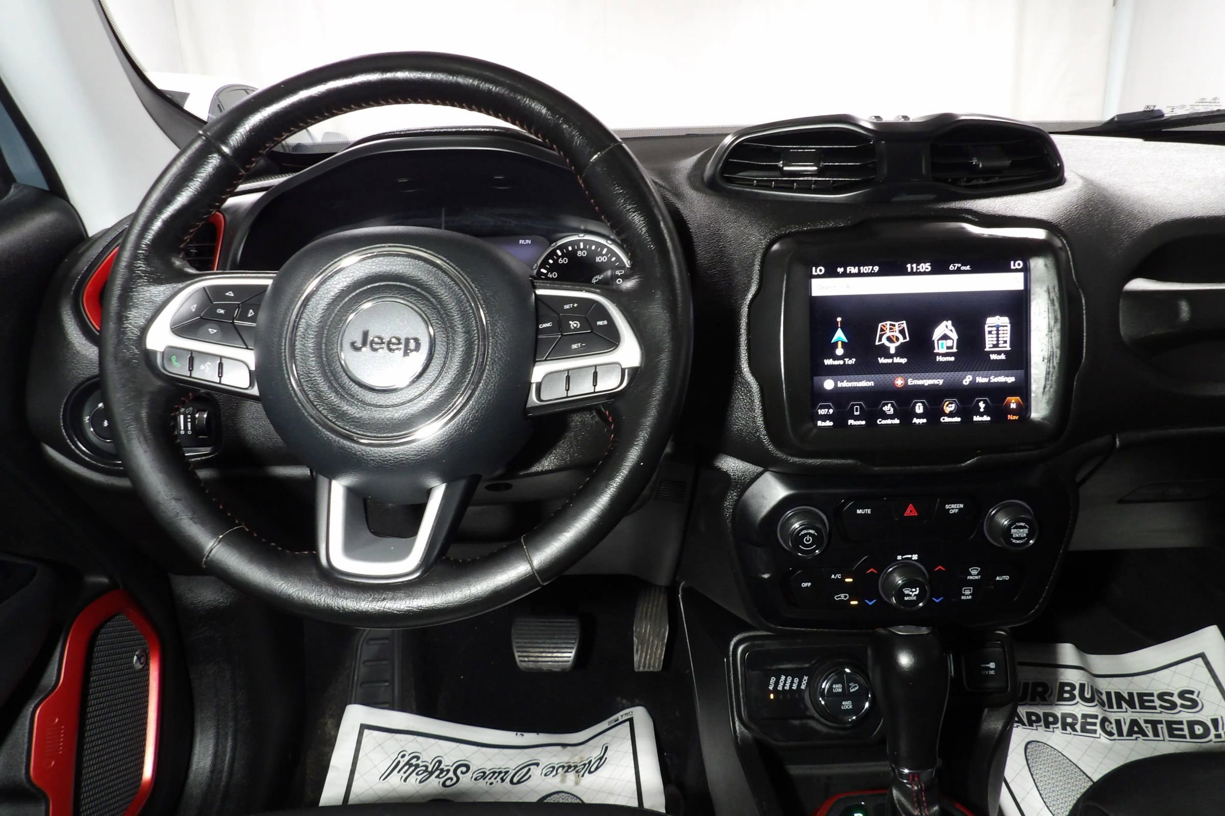 Used 2018 Jeep Renegade Trailhawk AWD/4WD image 17