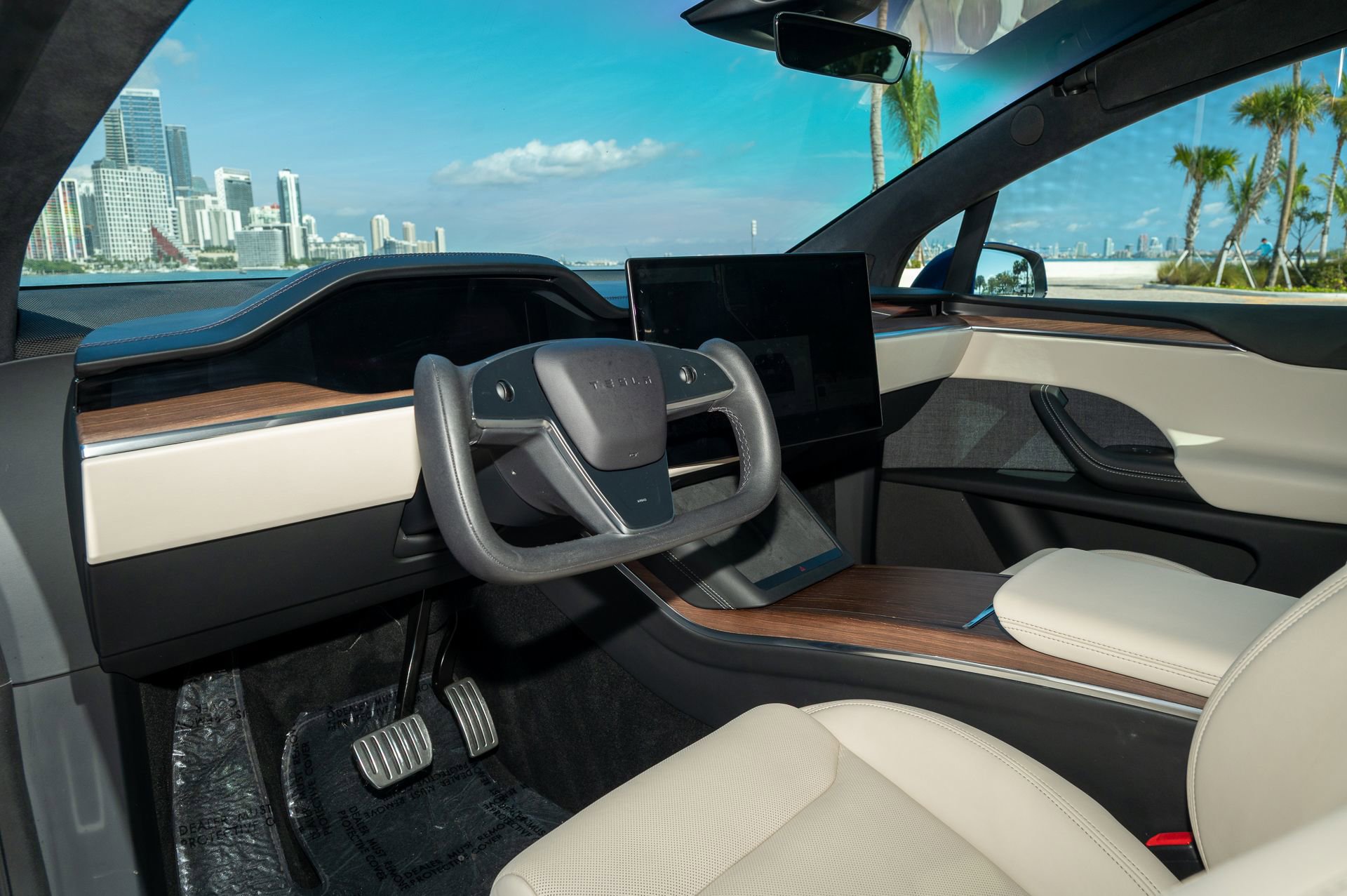 Used 2022 Tesla Model X Long Range image 8