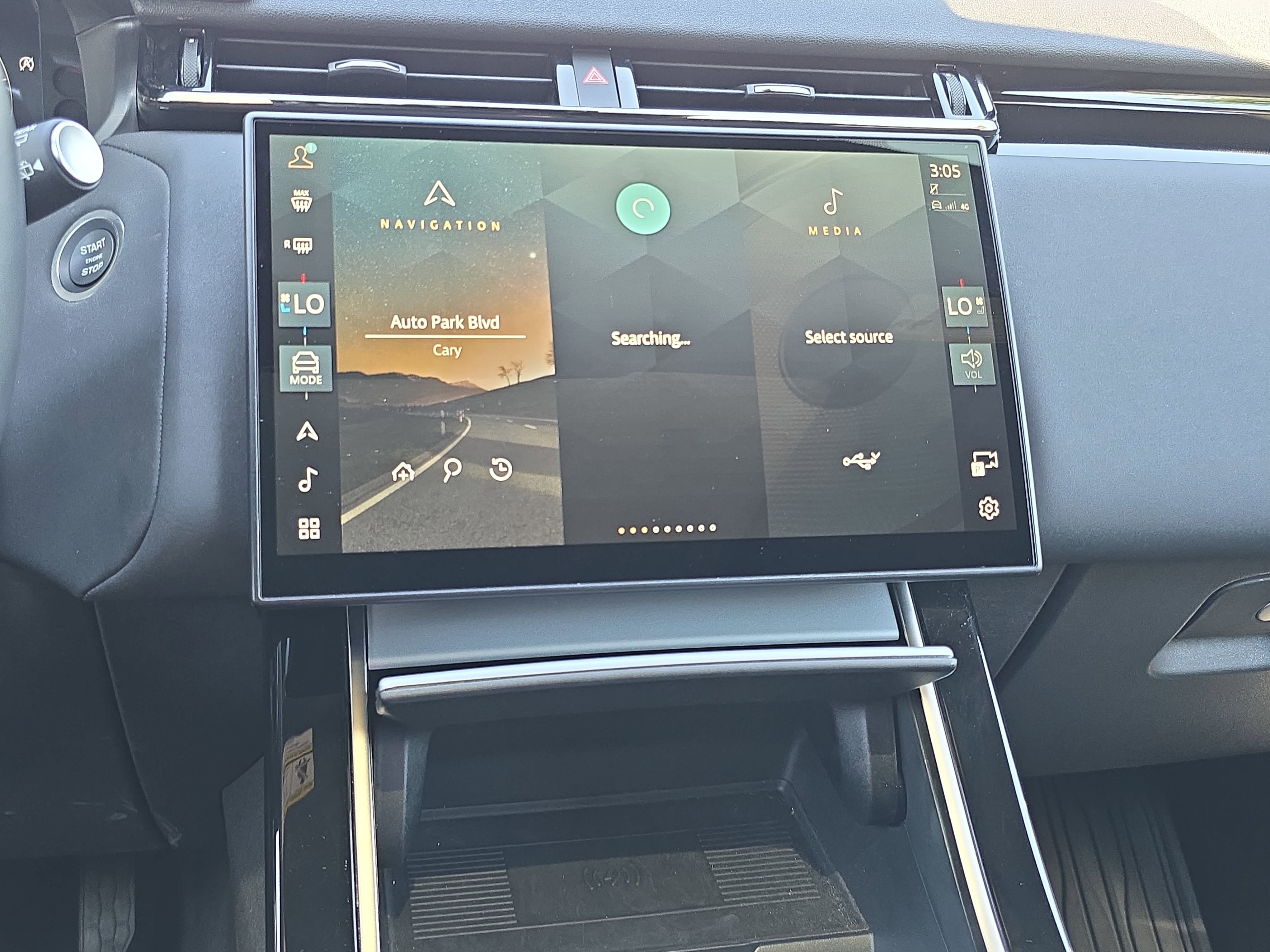 Certified 2025 Land Rover Range Rover Velar S AWD/4WD image 20