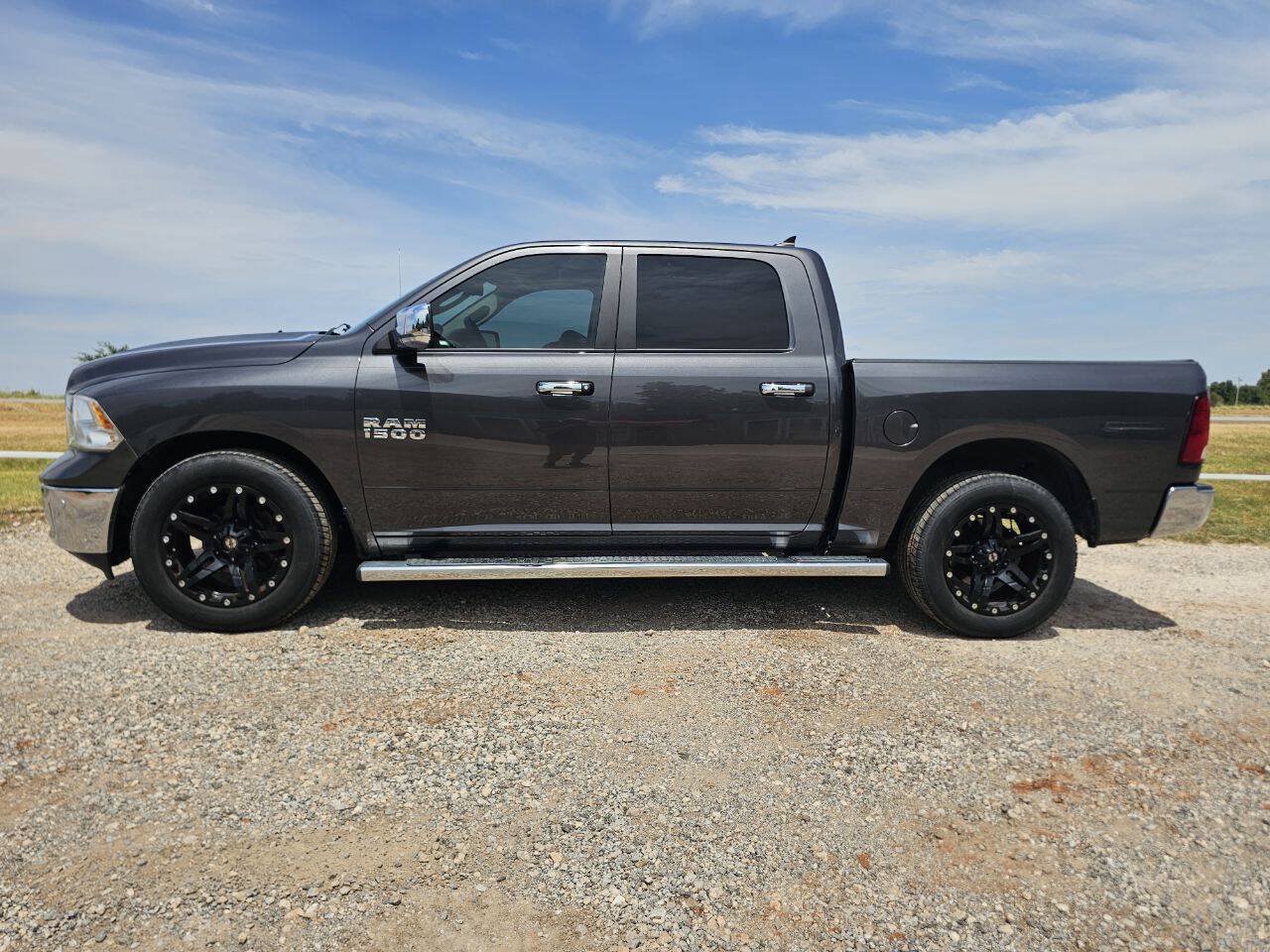 Used 2017 RAM 1500 Lone Star RWD image 4