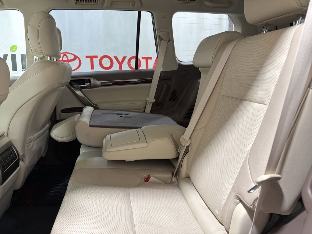 Used 2019 Lexus GX 460 Premium w/ Premium Package AWD/4WD image 21