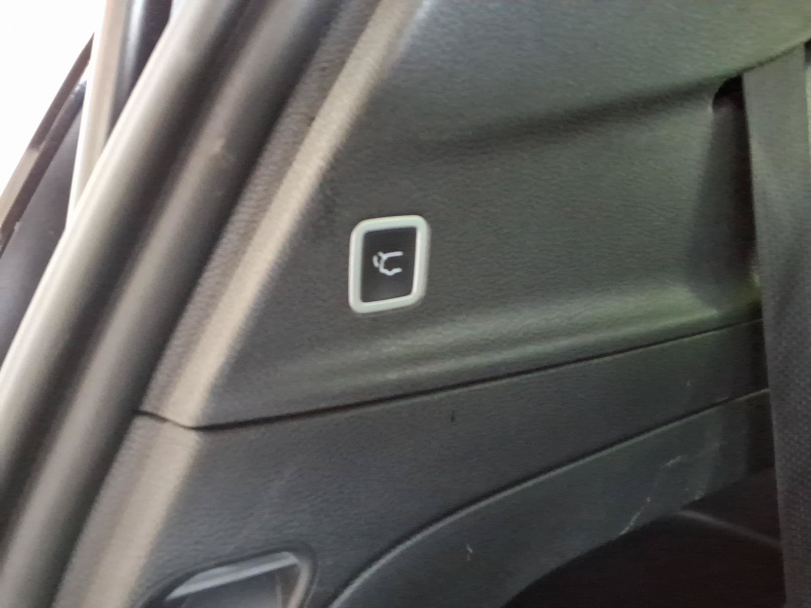 Used 2025 Chrysler Pacifica Select FWD image 17