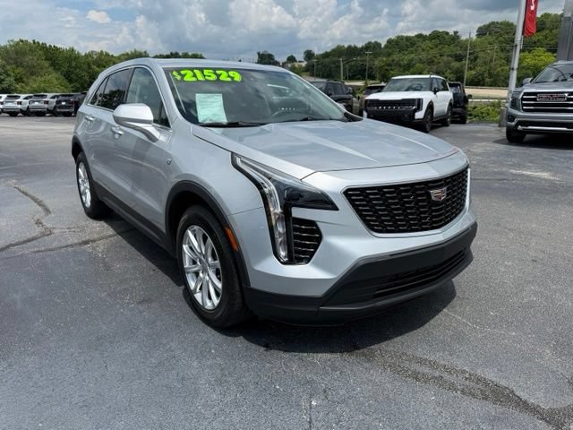 Used 2019 Cadillac XT4 Luxury FWD image 3
