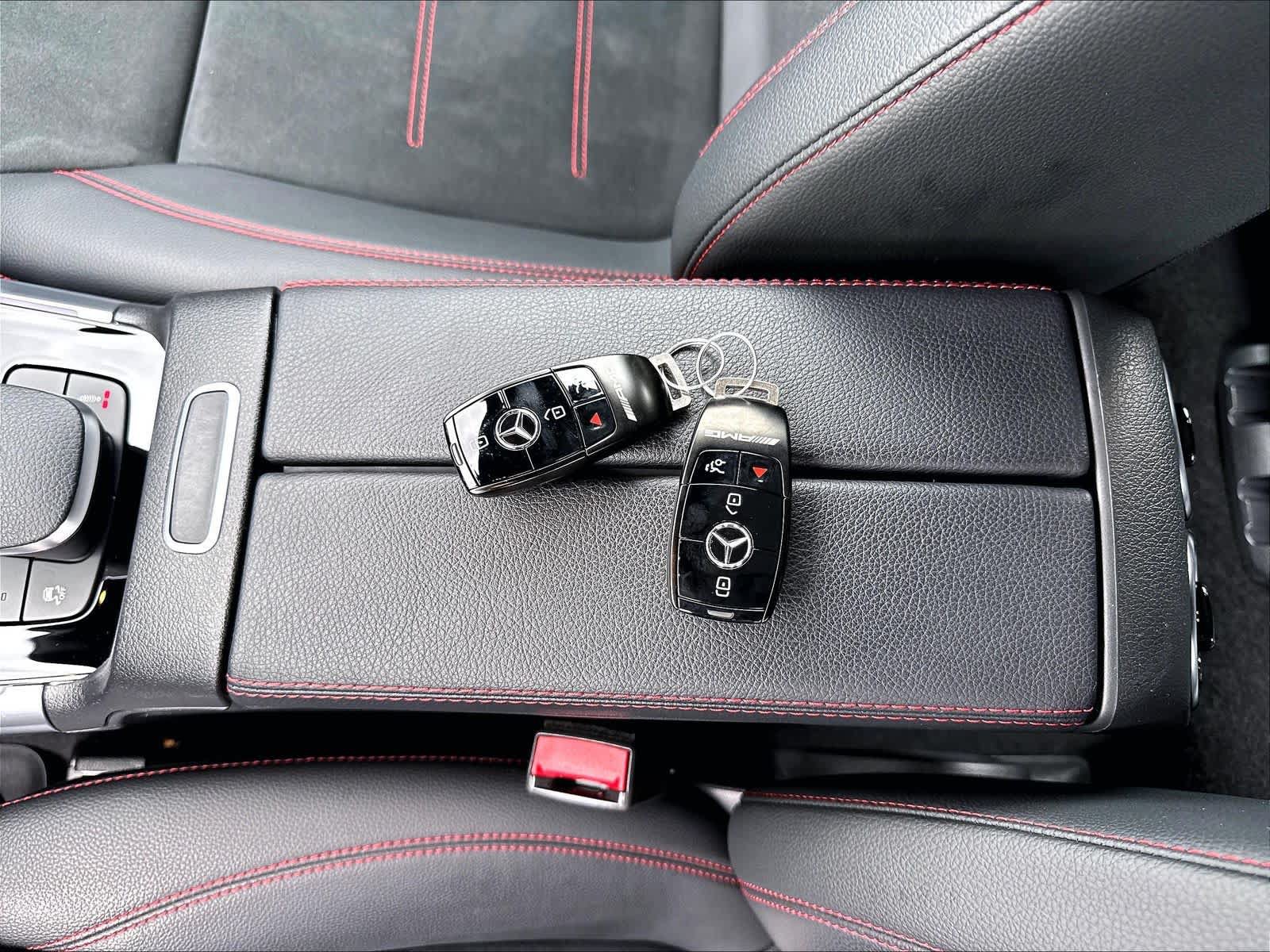 Used 2021 Mercedes-Benz GLB 35 AMG 4MATIC image 14