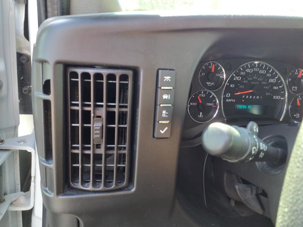 Used 2022 Chevrolet Express 2500 w/ Driver Convenience Package image 29