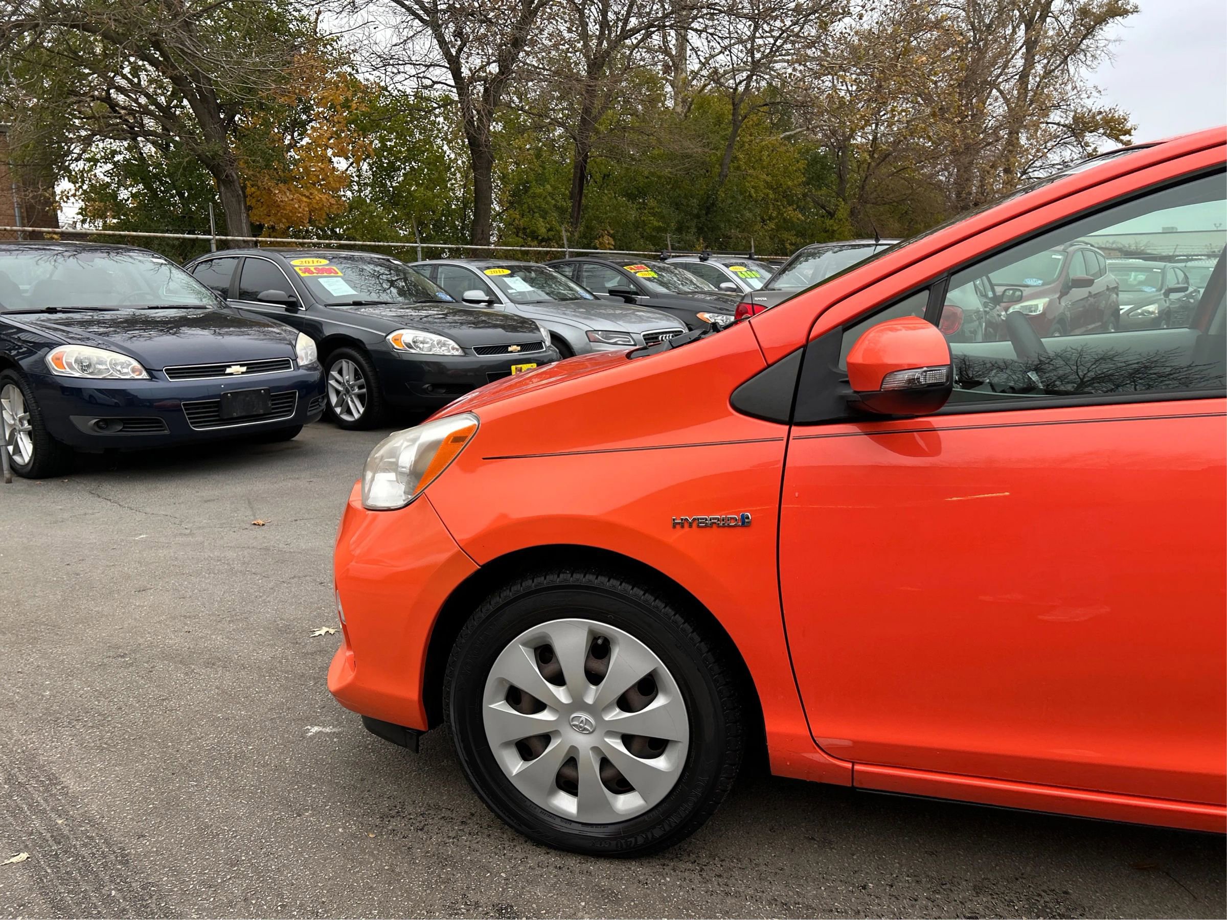 Used 2013 Toyota Prius C Three image 21