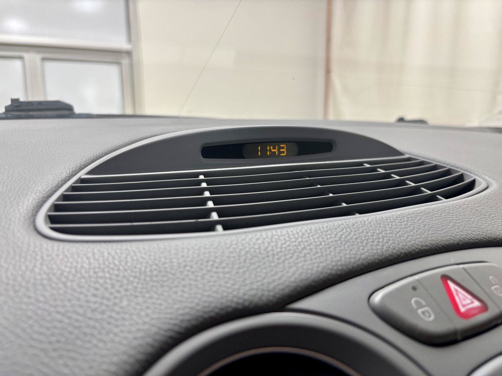 Used 2004 Mercedes-Benz SL 500 image 36