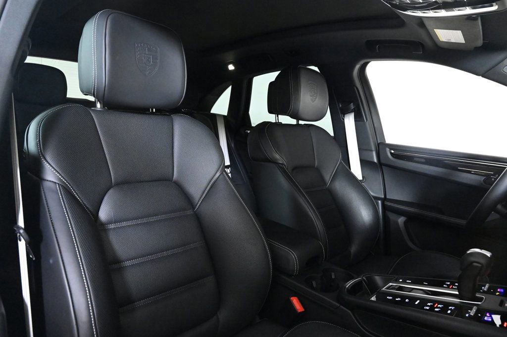Certified 2026 Porsche Macan S image 19